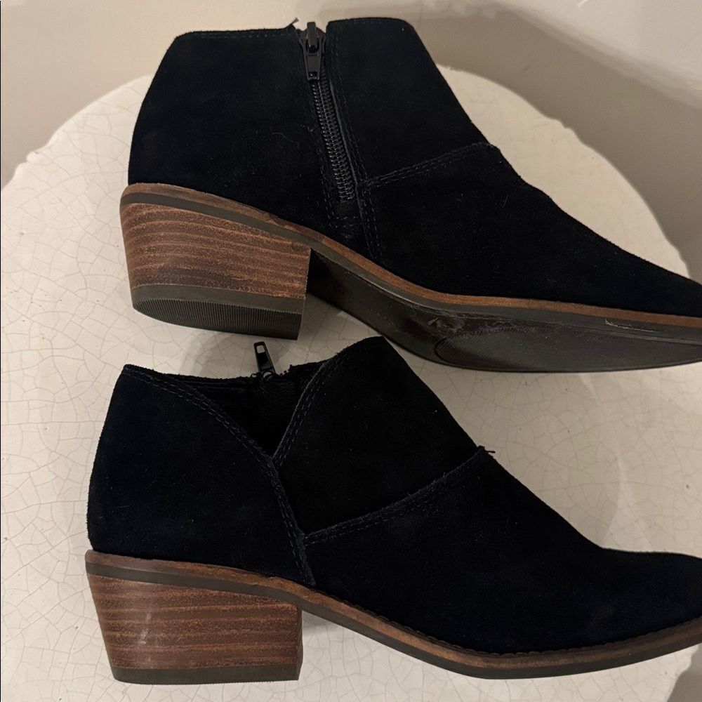 Lucky Brand Chic Black Suede Leather Women's Ankle Booties Boots Casual Size 6M - Picture 11 of 12